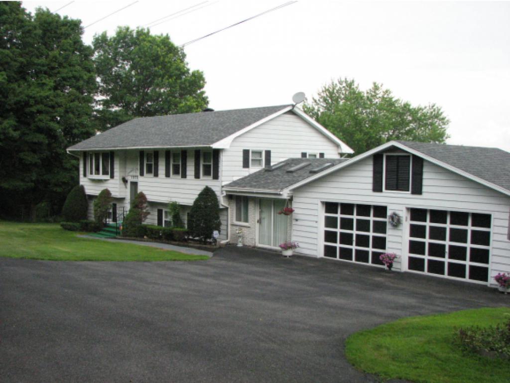 1971 Highgate Road Swanton, VT 05478 - Photo 2 of 32