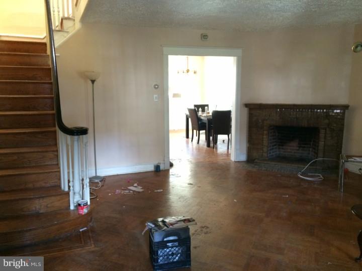 5209 Church Road Philadelphia, PA 19131 - Photo 8 of 25 Living Room
