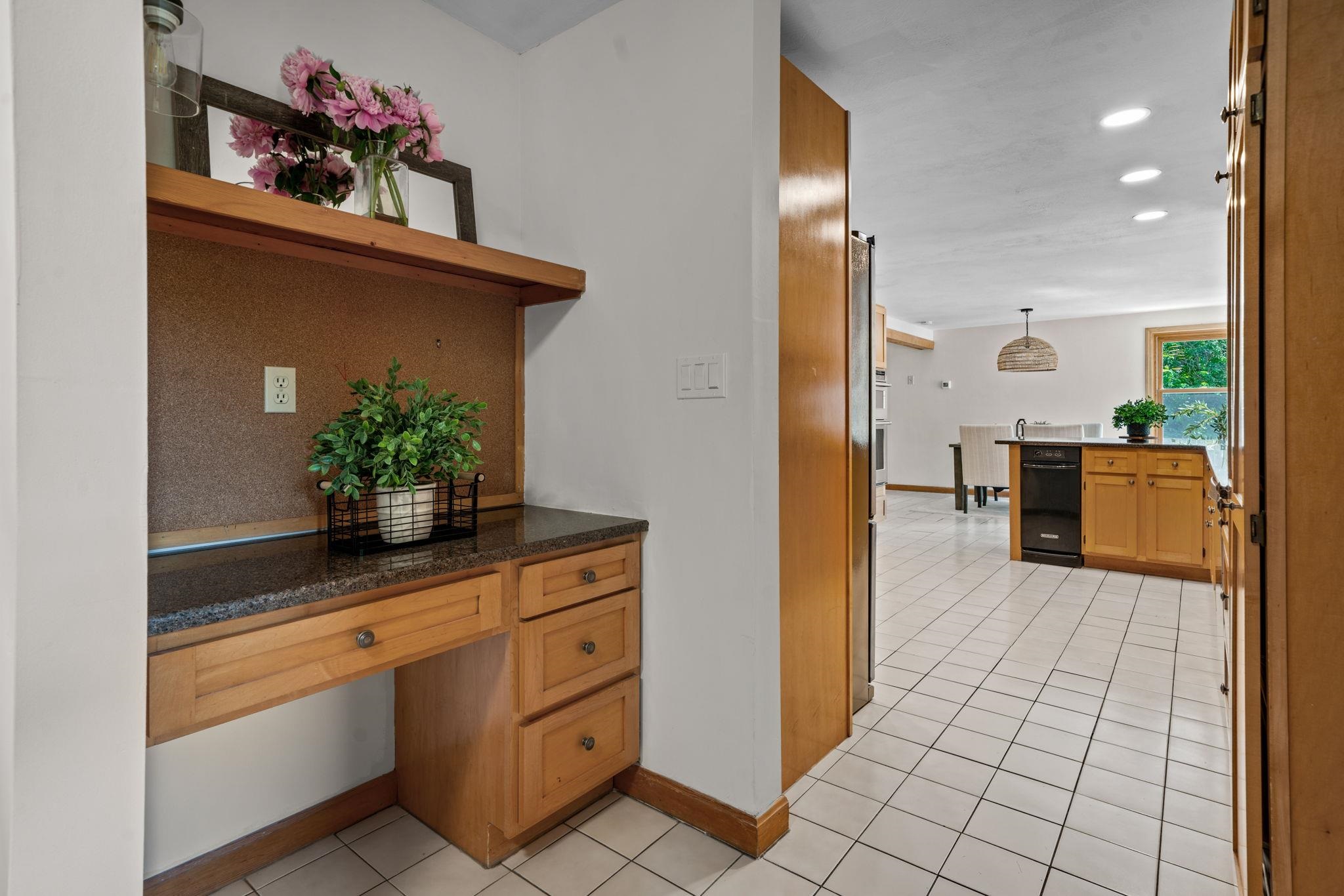7 Wilson Road Windham, NH 03087 - Photo 34 of 60 Gallery Image 34