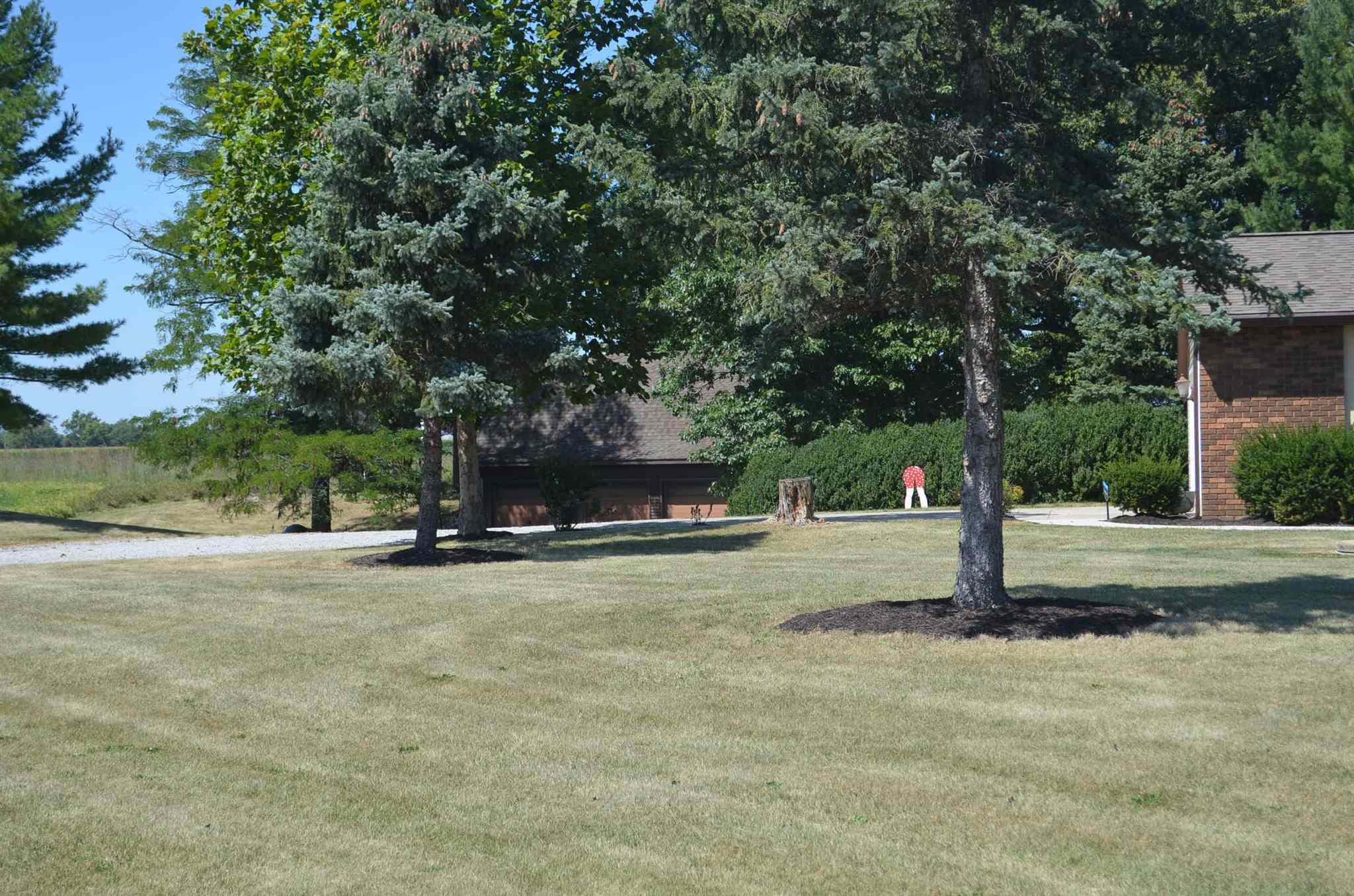 8027 Butt Road East Woodburn, IN 46797 - Photo 5 of 24