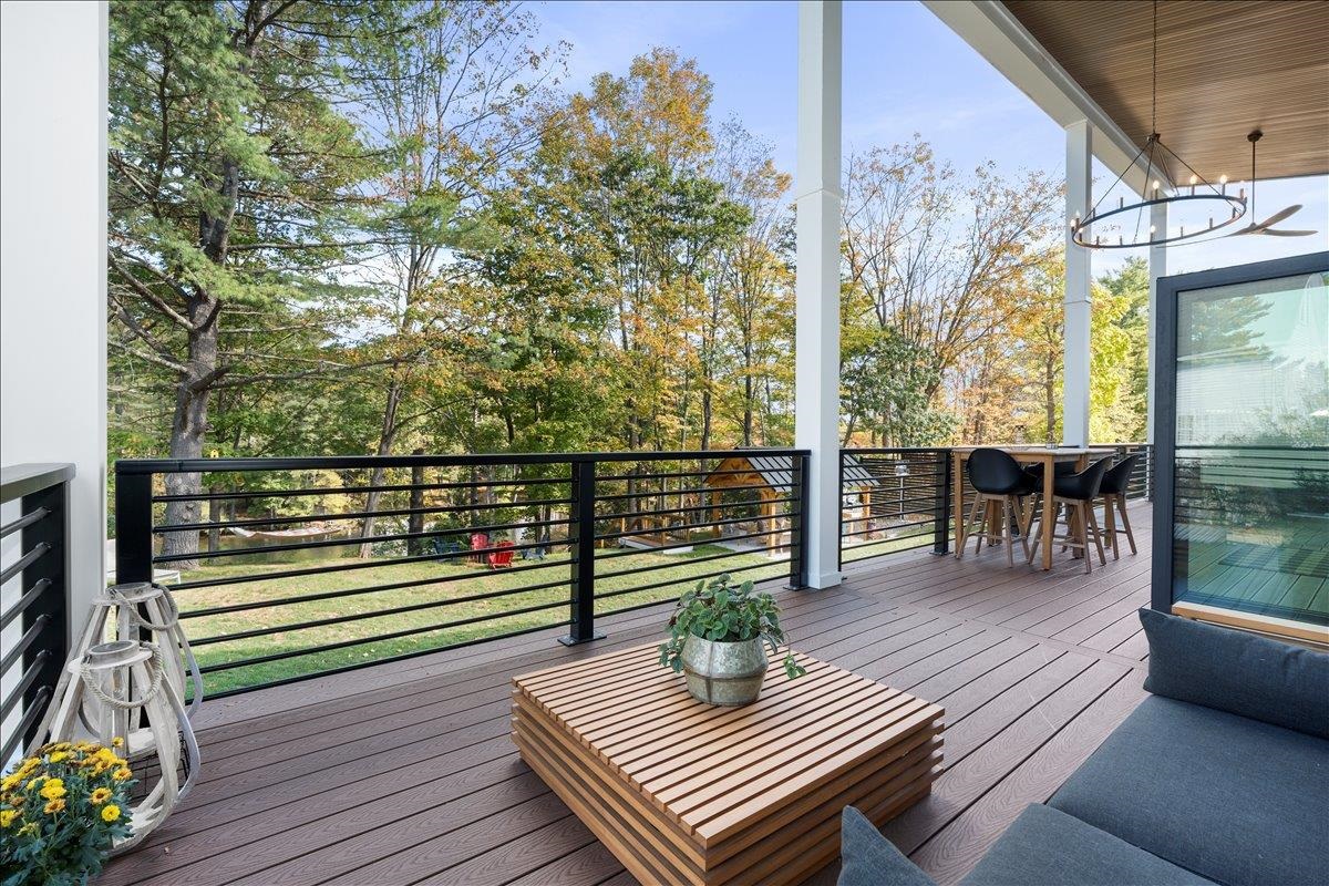 47 East Union Street Goffstown, NH 03045 - Photo 12 of 60