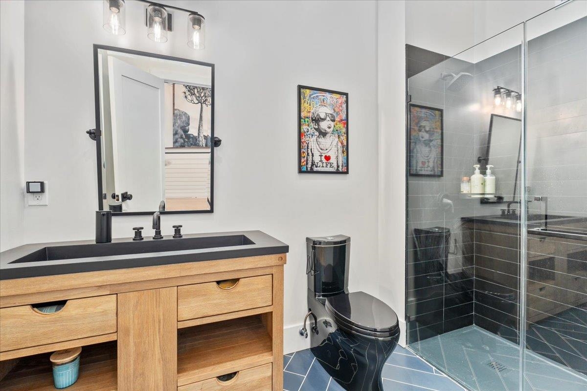 47 East Union Street Goffstown, NH 03045 - Photo 28 of 60