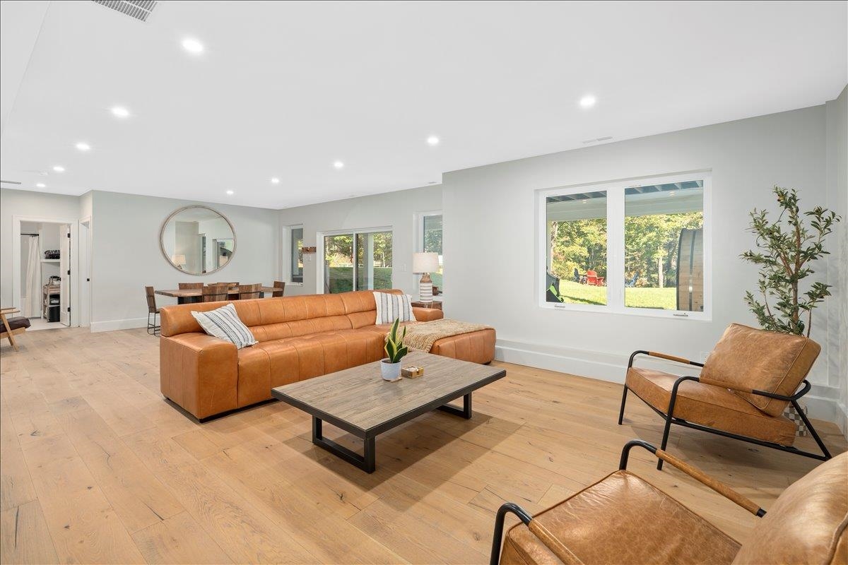 47 East Union Street Goffstown, NH 03045 - Photo 34 of 60