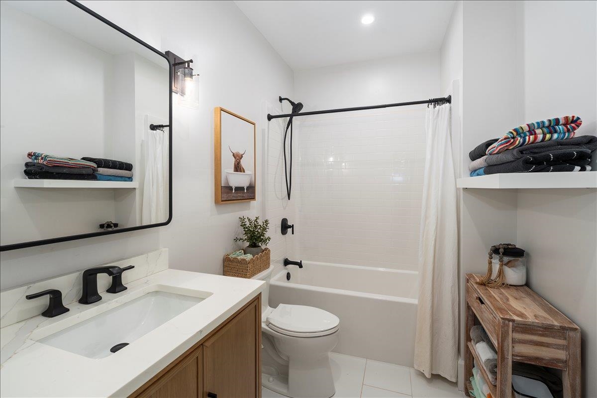 47 East Union Street Goffstown, NH 03045 - Photo 43 of 60