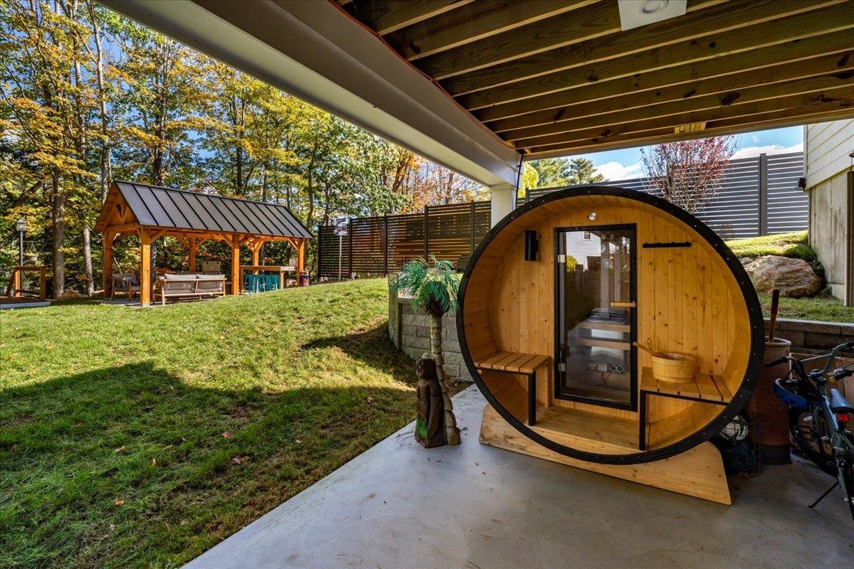 47 East Union Street Goffstown, NH 03045 - Photo 45 of 60