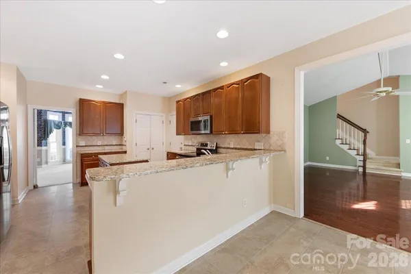 $775,000 | 425 Clairview Lane, Matthews, NC 28105