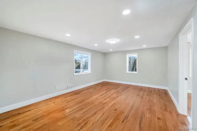 $889,000 | 245 Stone Street, Elmont, NY 11003