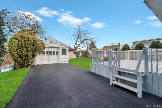 $889,000 | 245 Stone Street, Elmont, NY 11003