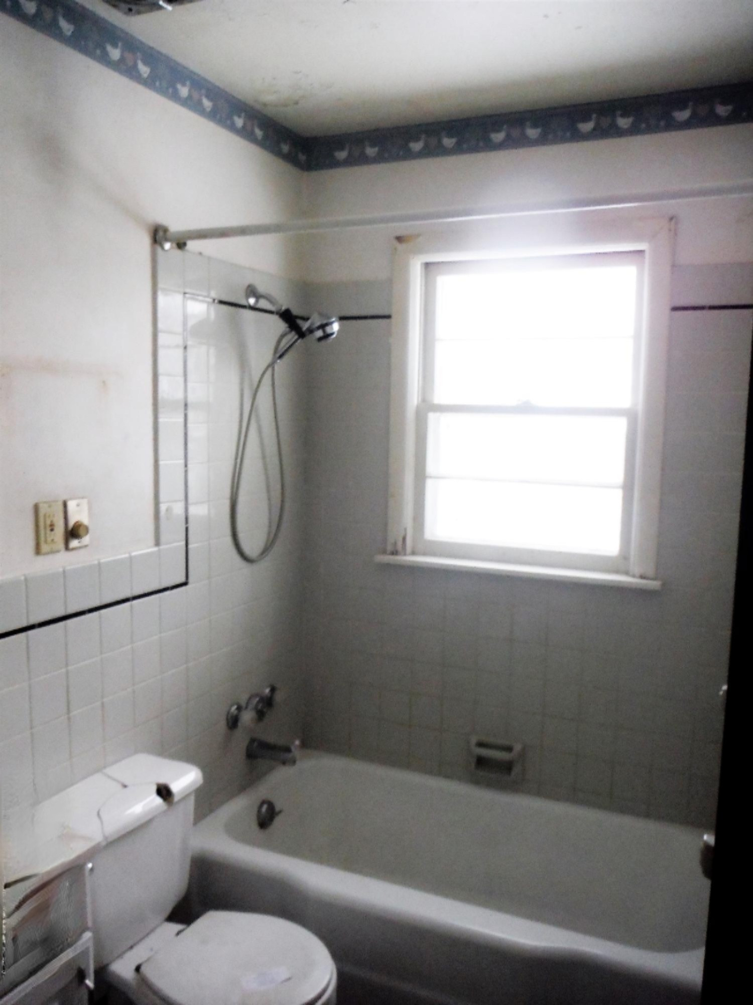 2983 Eastland Road Muskegon, MI 49441 - Photo 7 of 19 bathroom