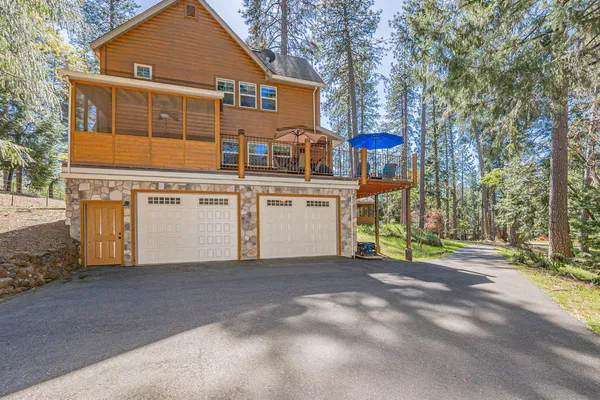 $749,000 | 4339 Magnolia Lane, Camino, CA 95709
