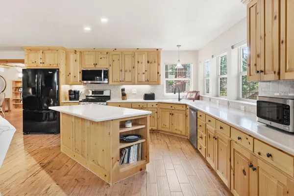 $749,000 | 4339 Magnolia Lane, Camino, CA 95709