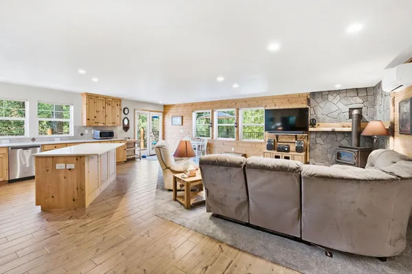 $749,000 | 4339 Magnolia Lane, Camino, CA 95709