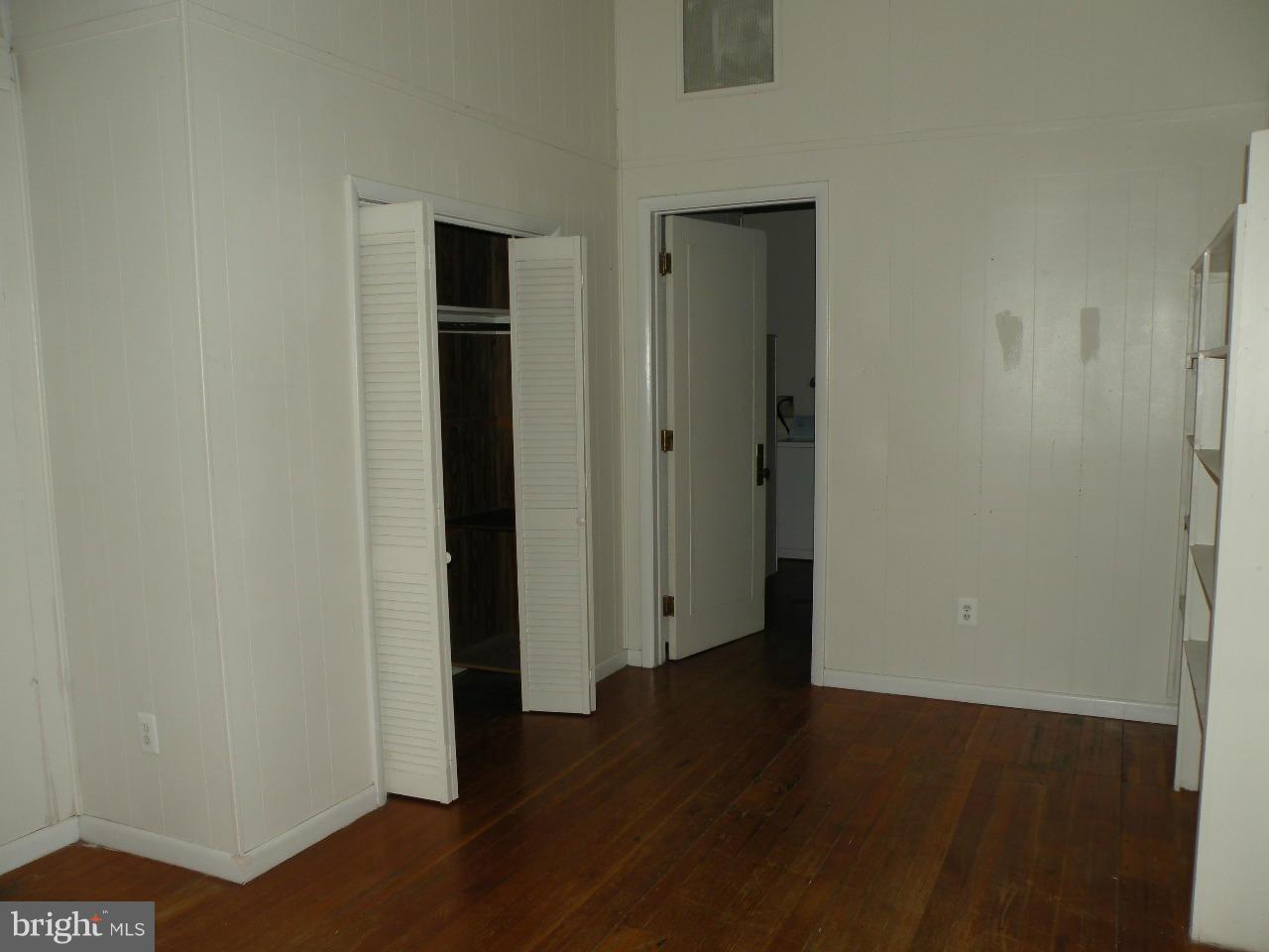 15 Royal Street Southwest, Unit 4 Leesburg, VA 20175 - Photo 4 of 6 Bedroom (Master)