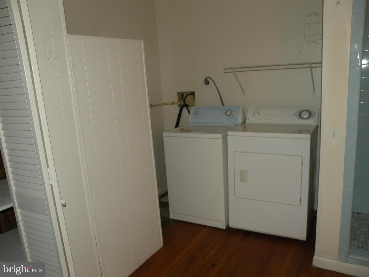 15 Royal Street Southwest, Unit 4 Leesburg, VA 20175 - Photo 6 of 6 Interior (General)