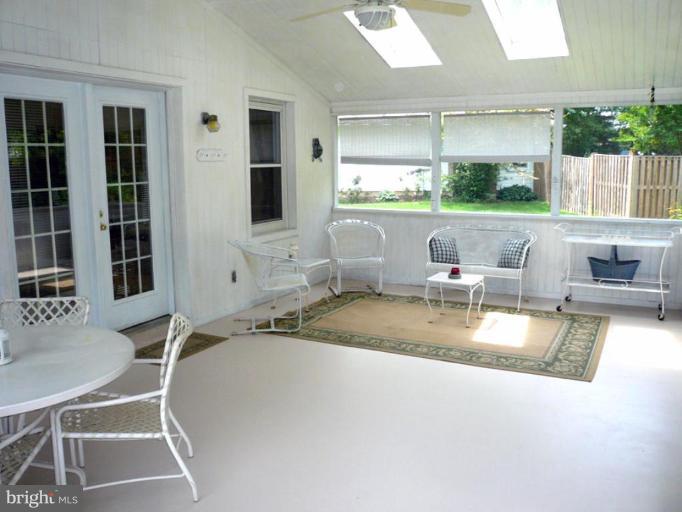 3108 Newcastle Lane Riva, MD 21140 - Photo 21 of 29 WOW! Nice screened porch!