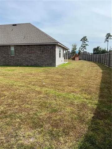 $2,200 | 40047 Cypress View Road, Ponchatoula, LA 70454