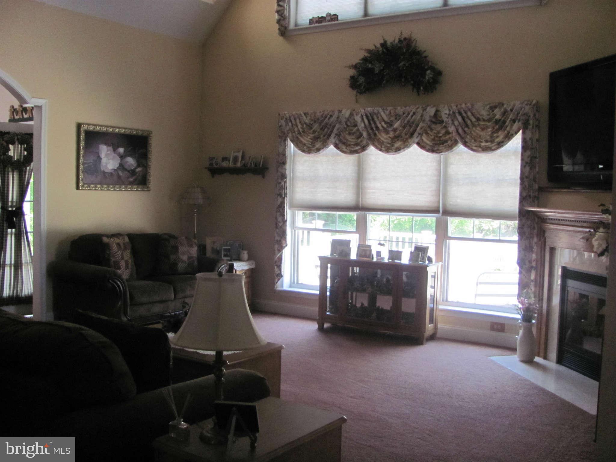 7000 Old Solomons Island Road Friendship, MD 20758 - Photo 7 of 30 Family Room