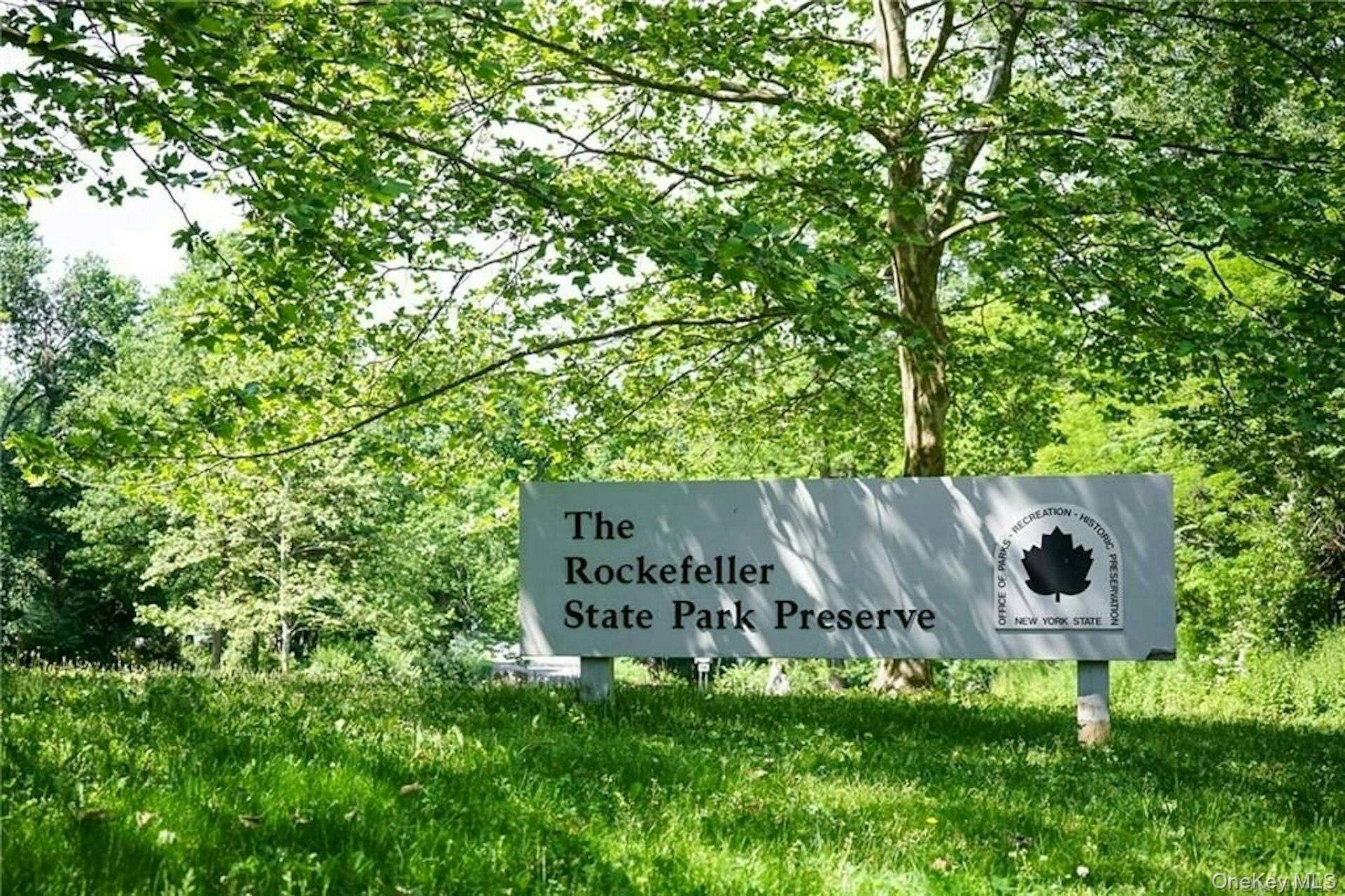 147 Beekman Avenue, Unit 1 Sleepy Hollow, NY 10591 - Photo 14 of 22 an outdoor space with garden view