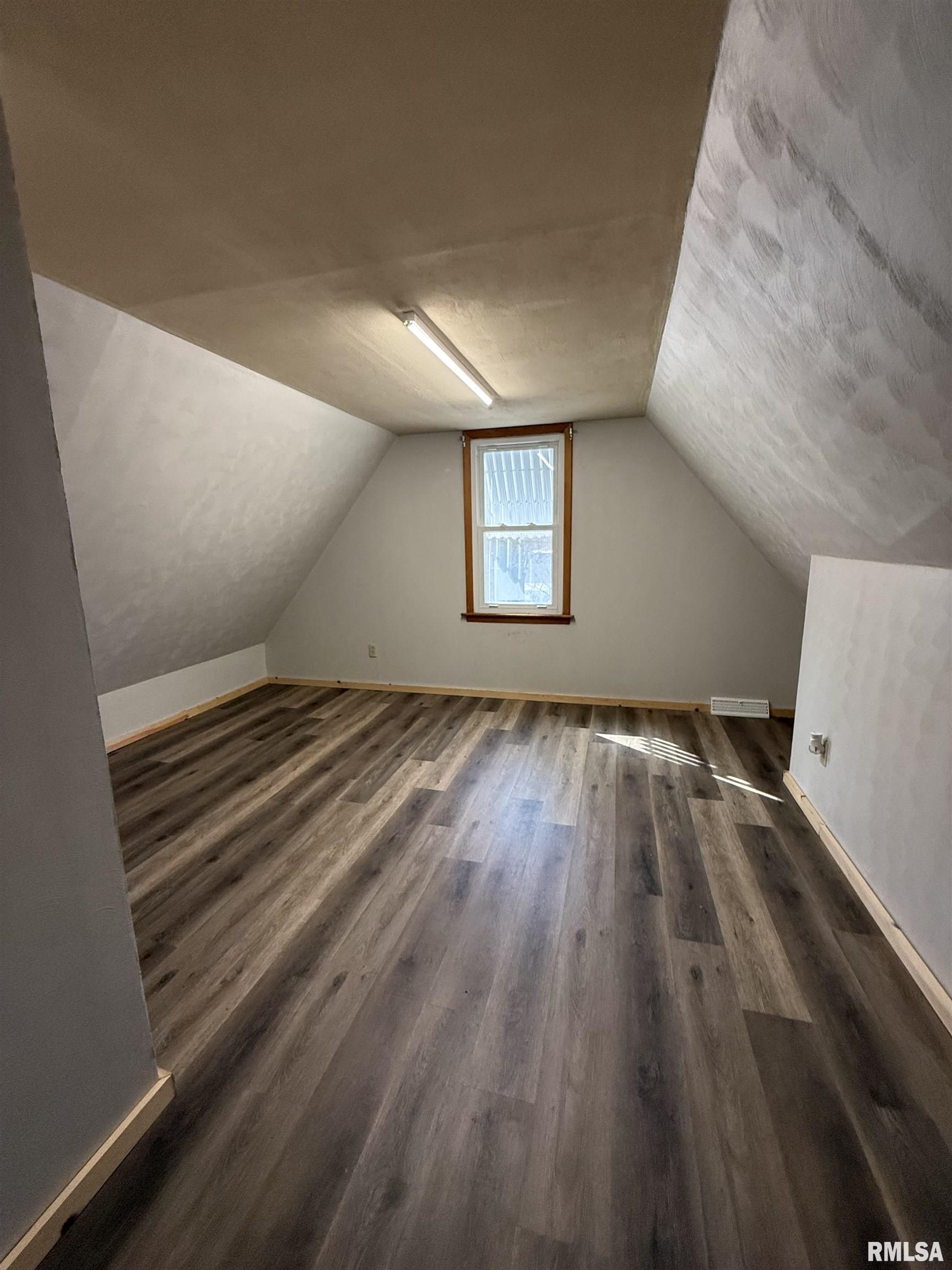 417 Wagner Street Washington, IL 61571 - Photo 23 of 27