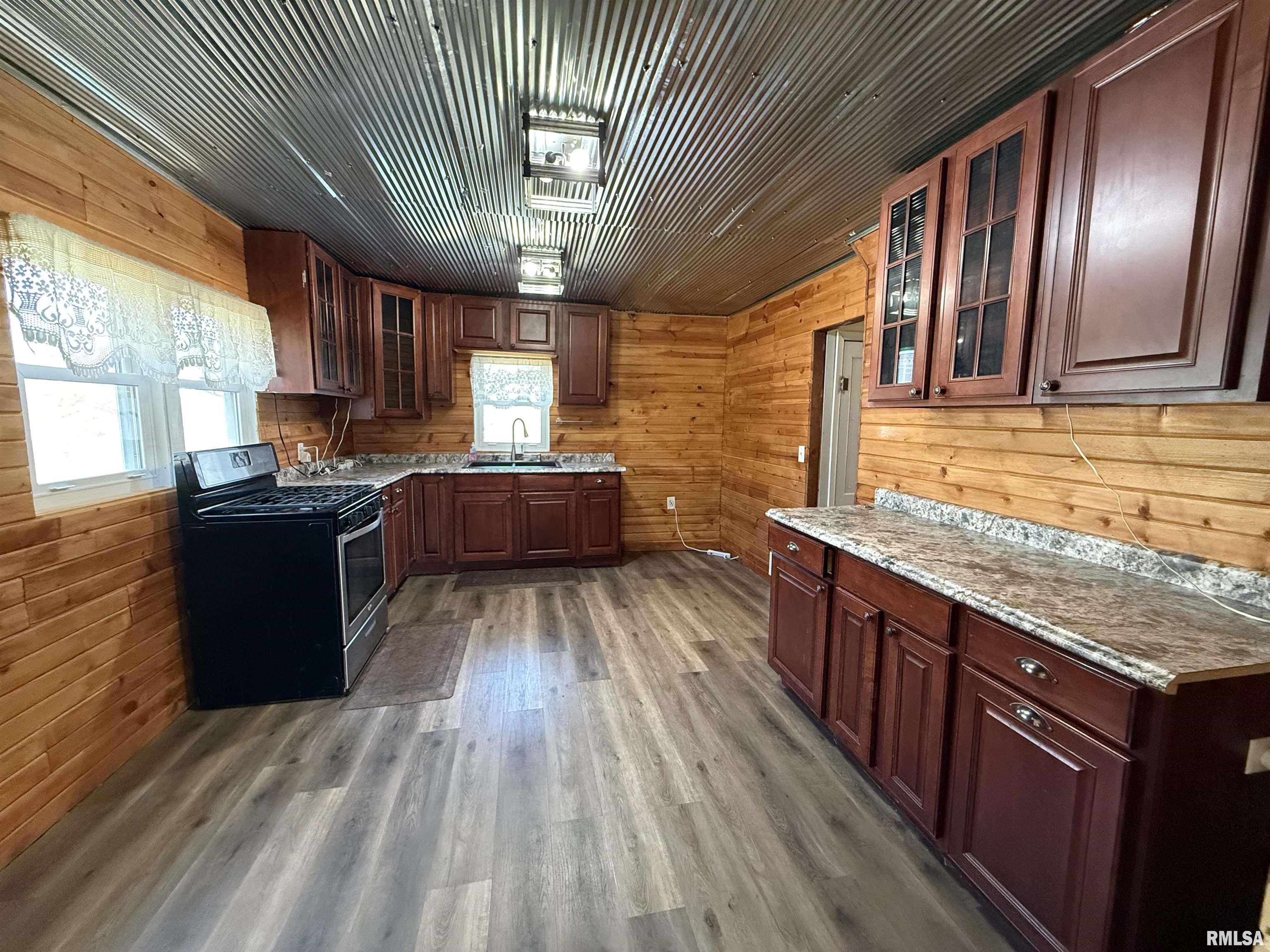 417 Wagner Street Washington, IL 61571 - Photo 8 of 27