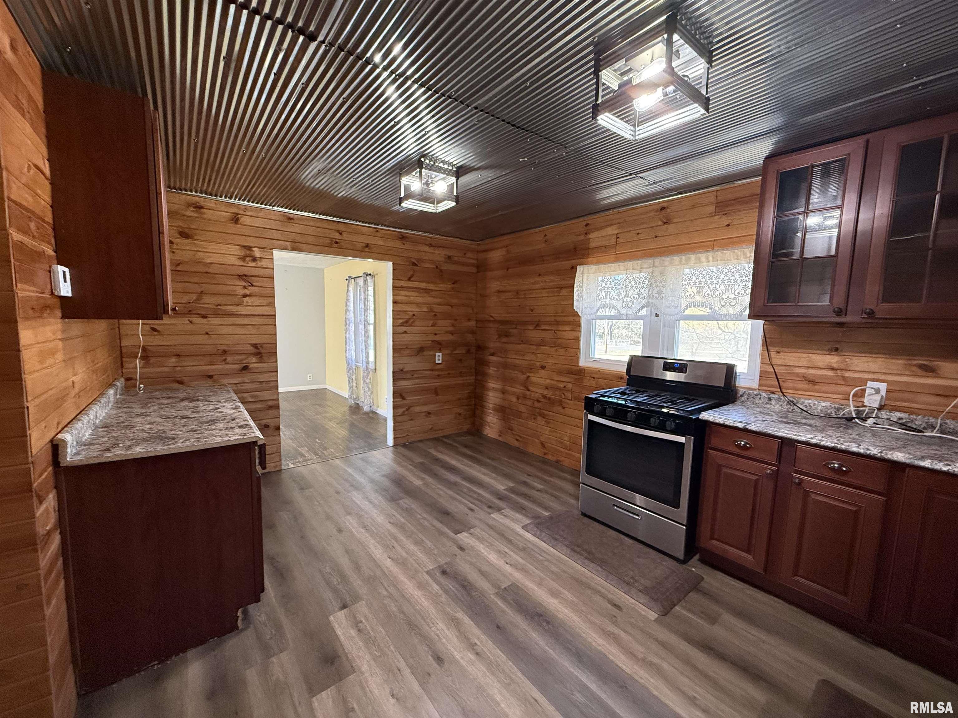 417 Wagner Street Washington, IL 61571 - Photo 9 of 27