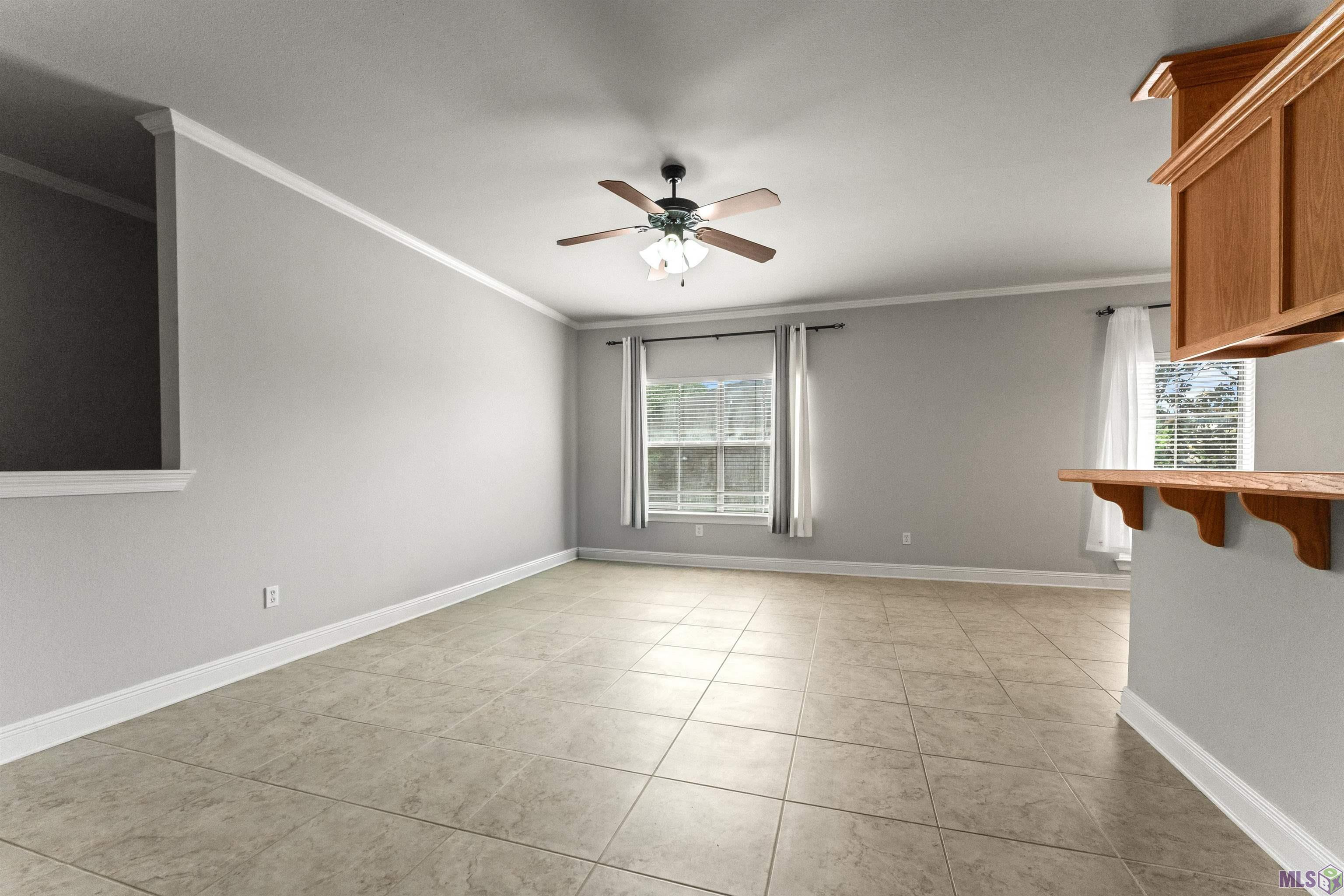 818 Meadow Bend Drive, Unit G Baton Rouge, LA 70820 - Photo 4 of 17