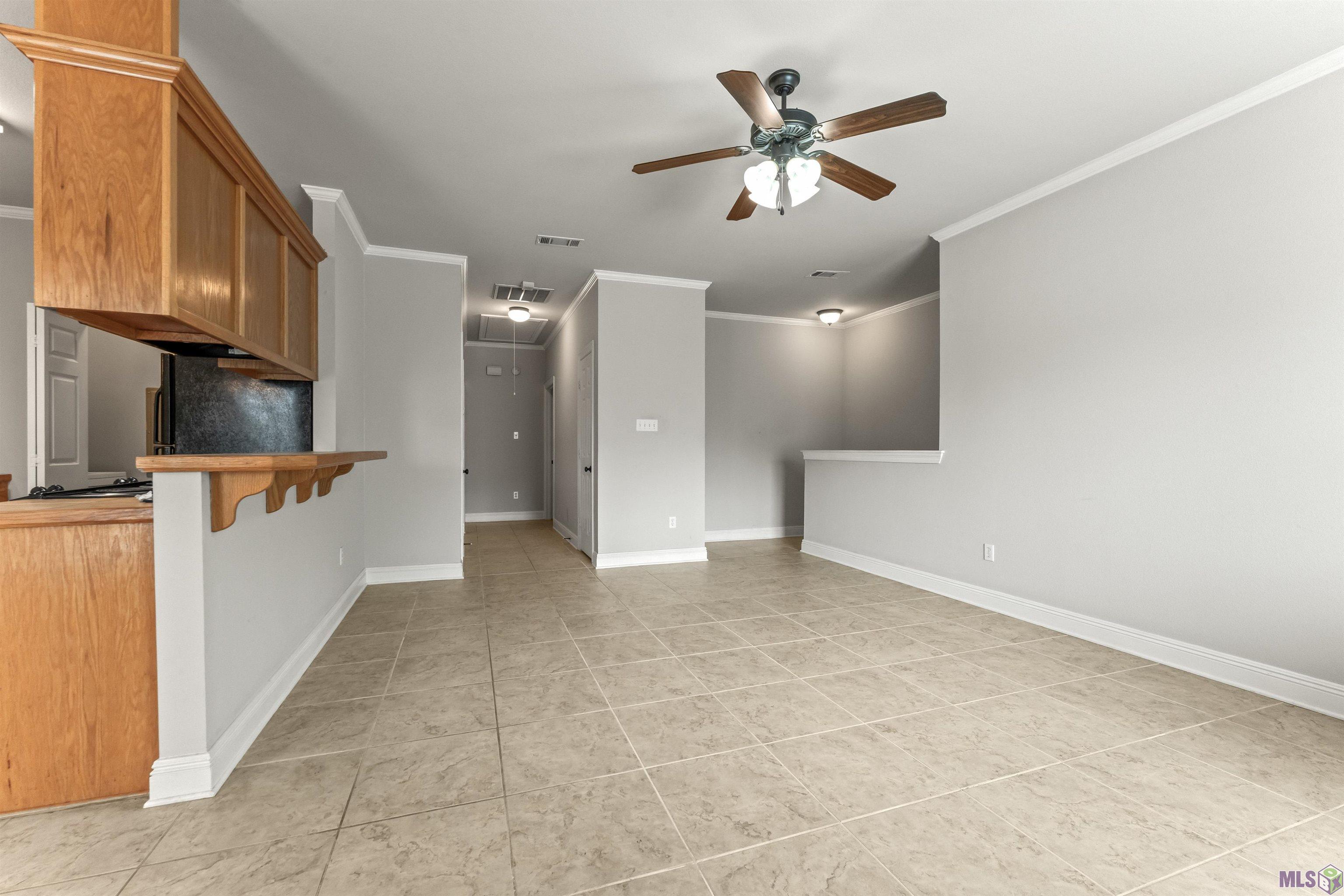 818 Meadow Bend Drive, Unit G Baton Rouge, LA 70820 - Photo 5 of 17