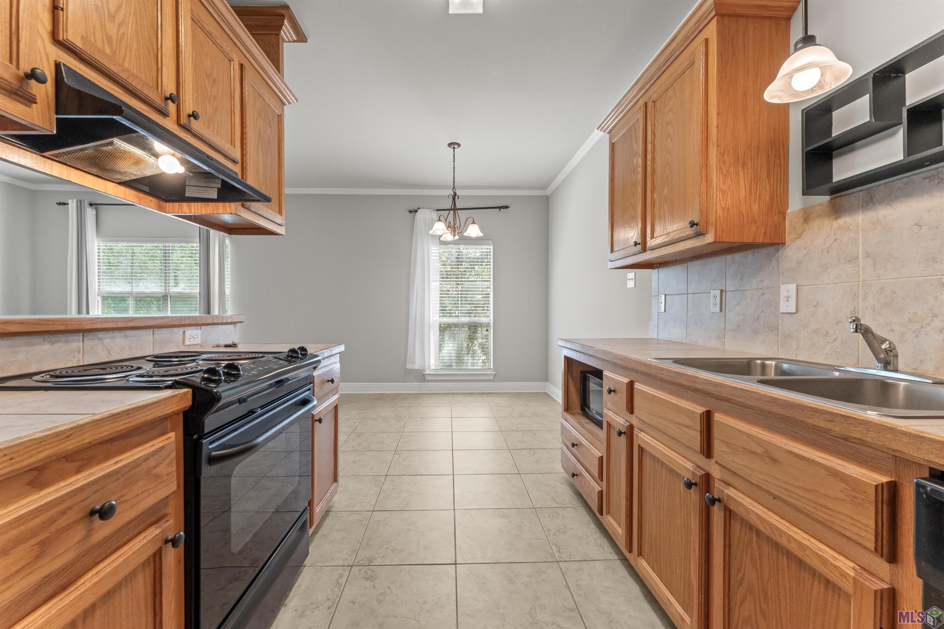 818 Meadow Bend Drive, Unit G Baton Rouge, LA 70820 - Photo 10 of 17