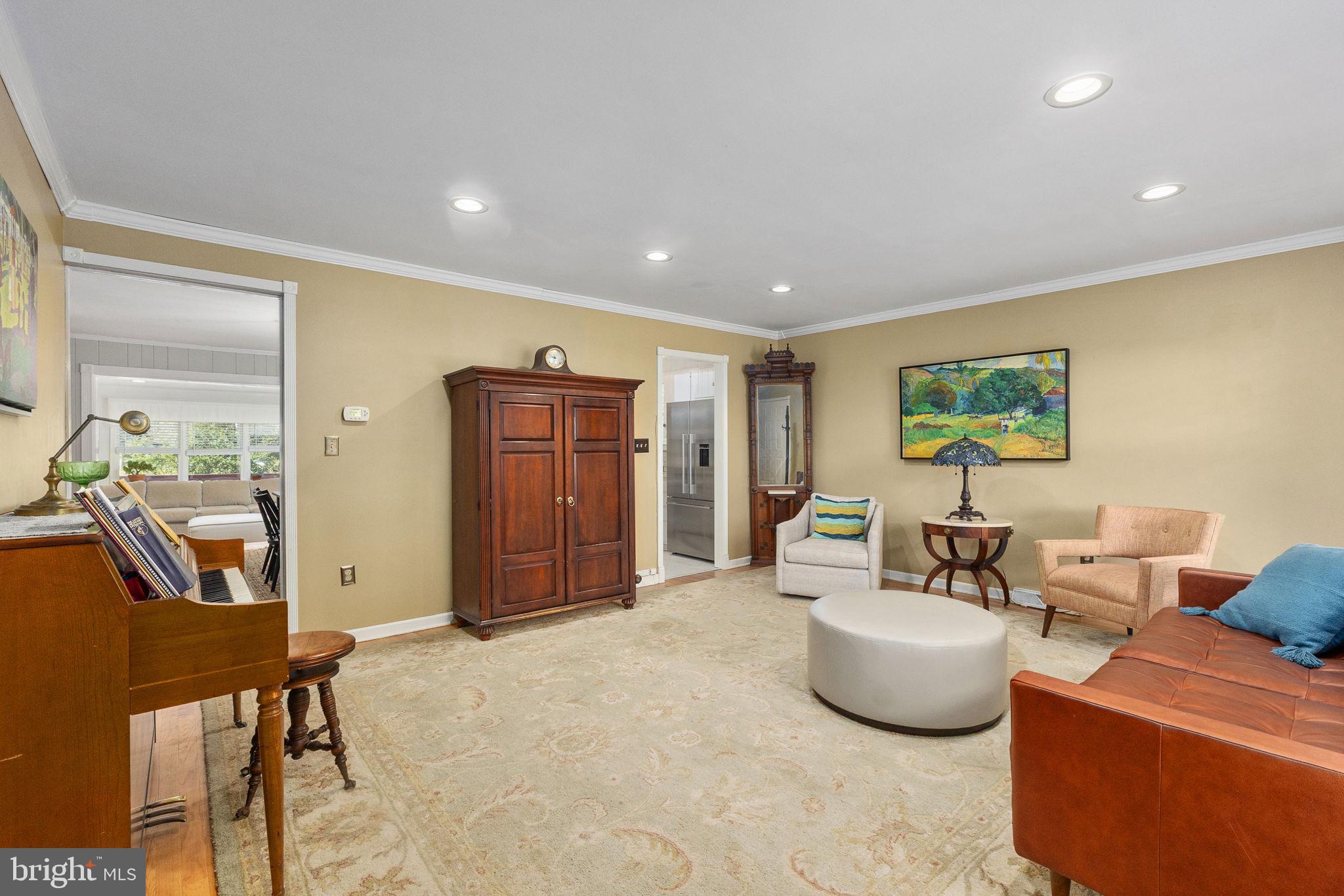 6028 St Pauls Road King George, VA 22485 - Photo 21 of 50 Living Room
