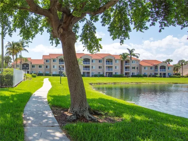 $1,450 | 1670 North 42ND Circle, Unit 105, Vero Beach, FL 32967