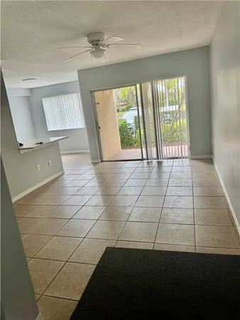 $1,450 | 1670 North 42ND Circle, Unit 105, Vero Beach, FL 32967