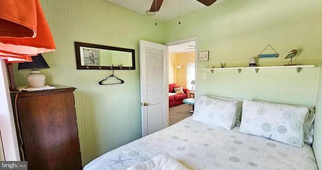 $2,400 | 1022 South Green Street, Tuckerton, NJ 08087