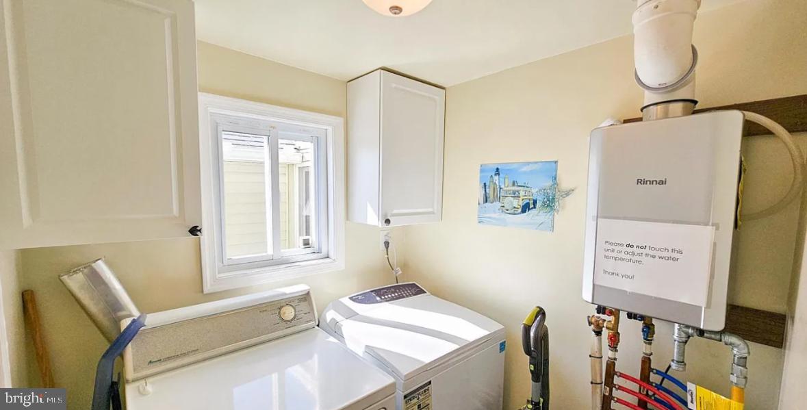 1022 South Green Street Tuckerton, NJ 08087 - Photo 15 of 20 a room with furniture and a window