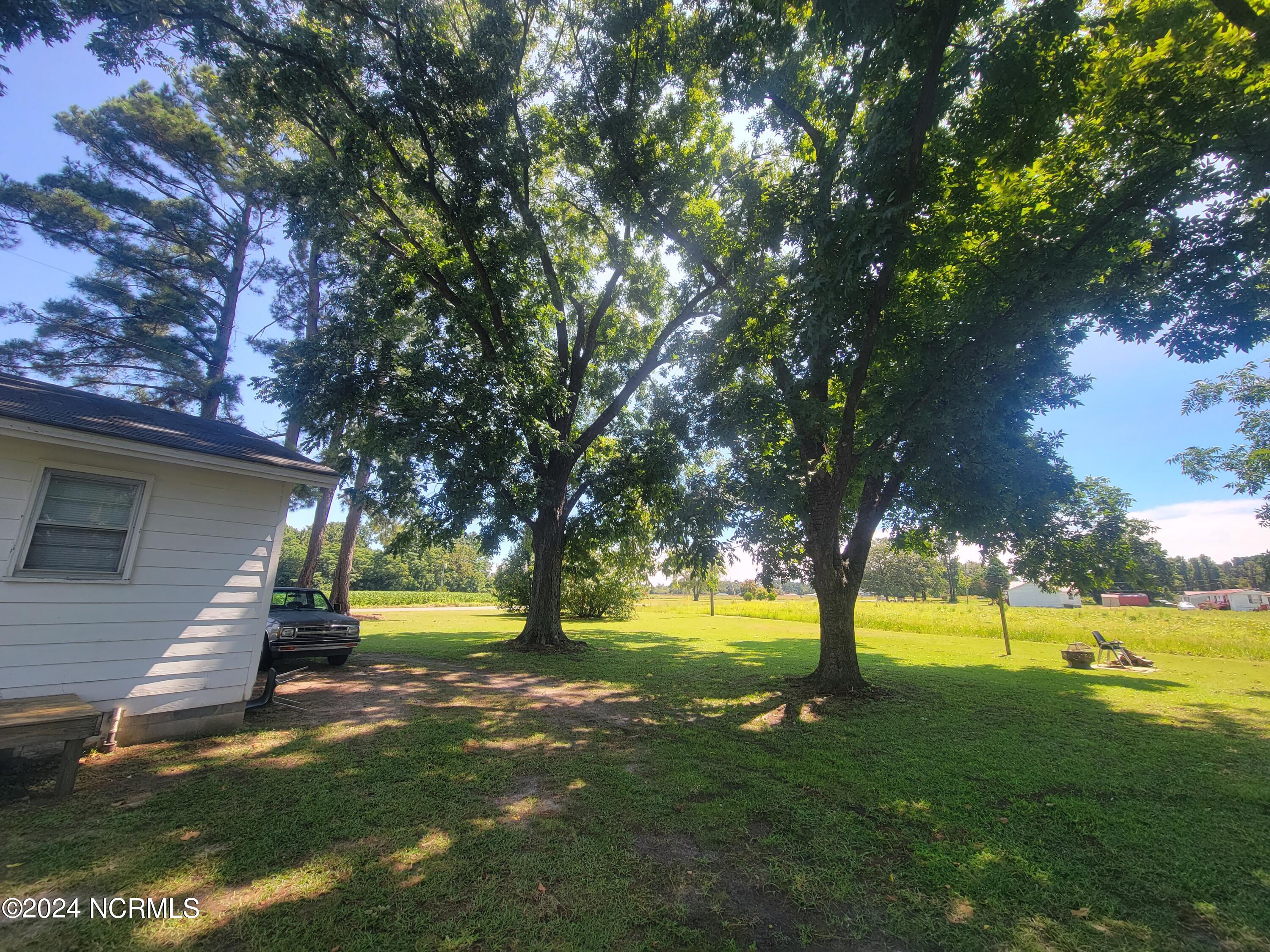 70 Cabbage Patch Road Clinton, NC 28328 - Photo 26 of 35 20240909_124405