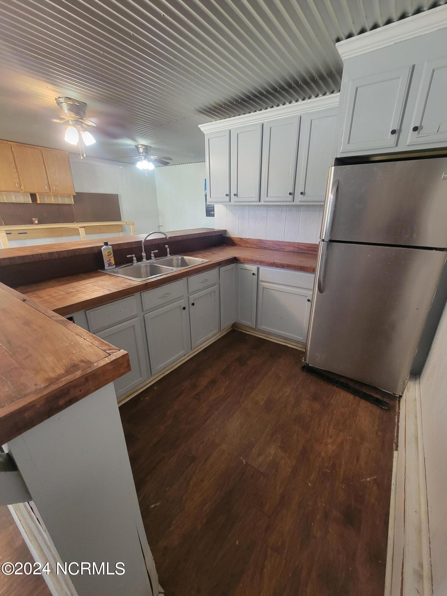 70 Cabbage Patch Road Clinton, NC 28328 - Photo 31 of 35 20240909_124602