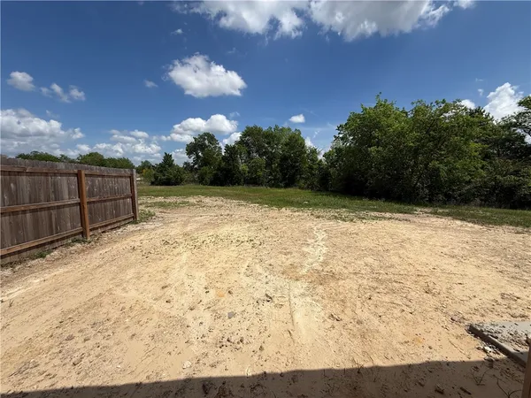 $299,900 | 914 Fork Court, College Station, TX 77845