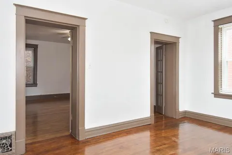 $1,350 | 3302 South 9th Street, Unit A, St. Louis, MO 63118