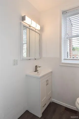 $1,350 | 3302 South 9th Street, Unit A, St. Louis, MO 63118