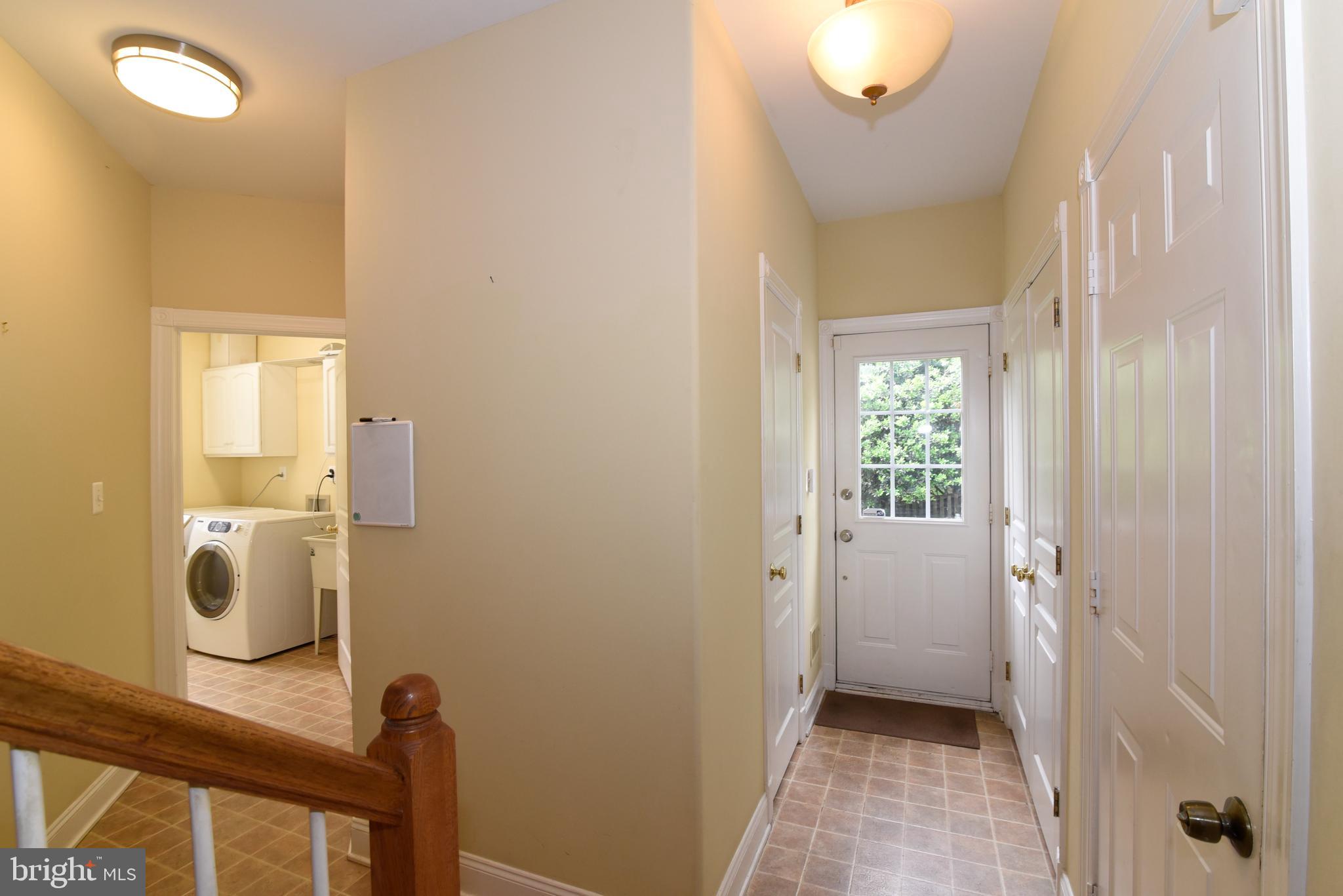 12019 Bennett Road Herndon, VA 20171 - Photo 15 of 53 Gallery Image 15