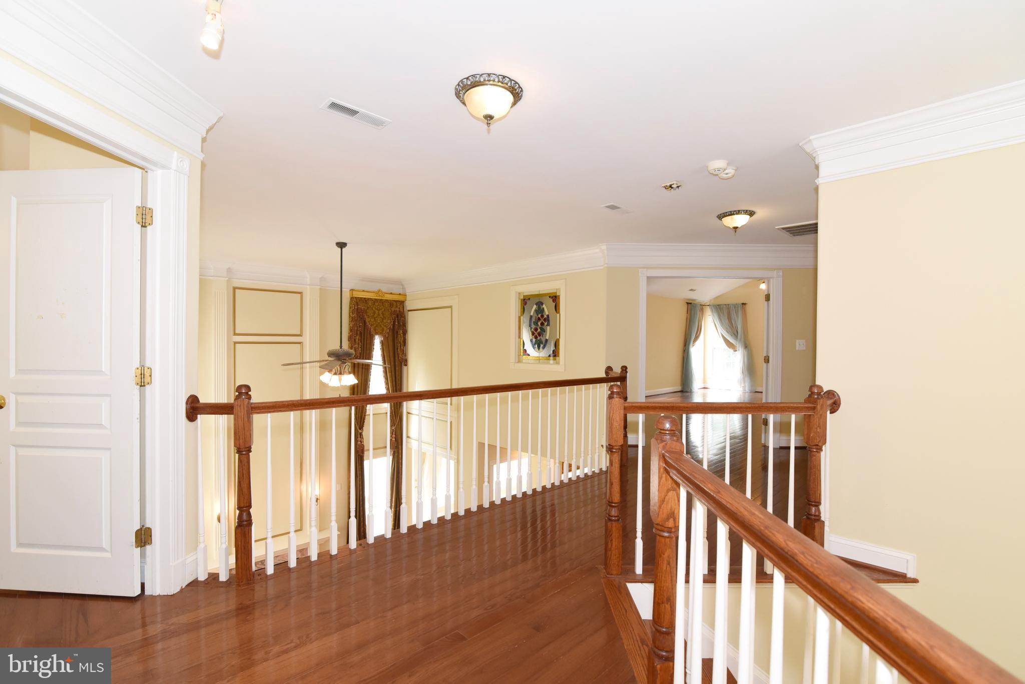12019 Bennett Road Herndon, VA 20171 - Photo 20 of 53 Gallery Image 20