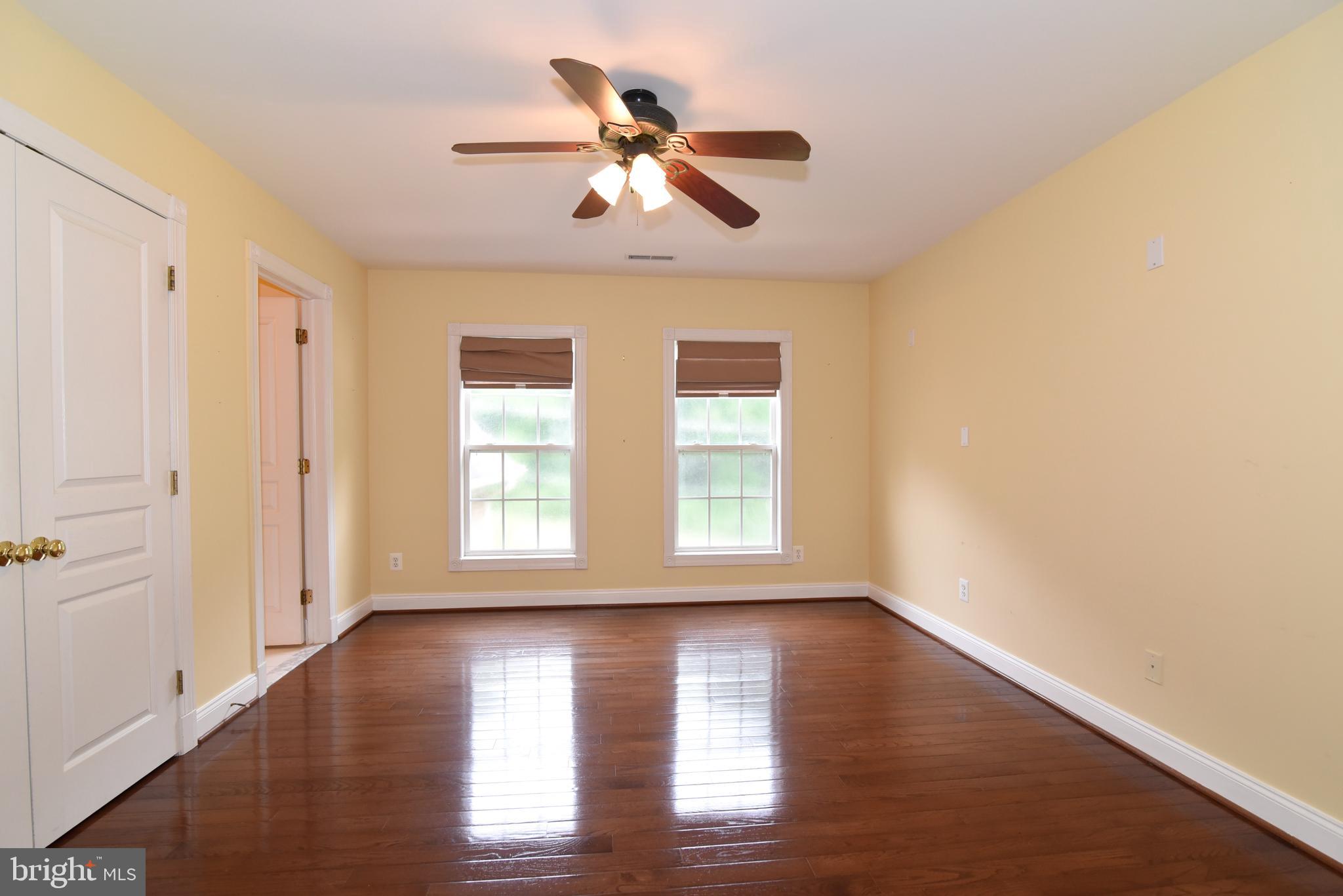 12019 Bennett Road Herndon, VA 20171 - Photo 30 of 53 Gallery Image 30