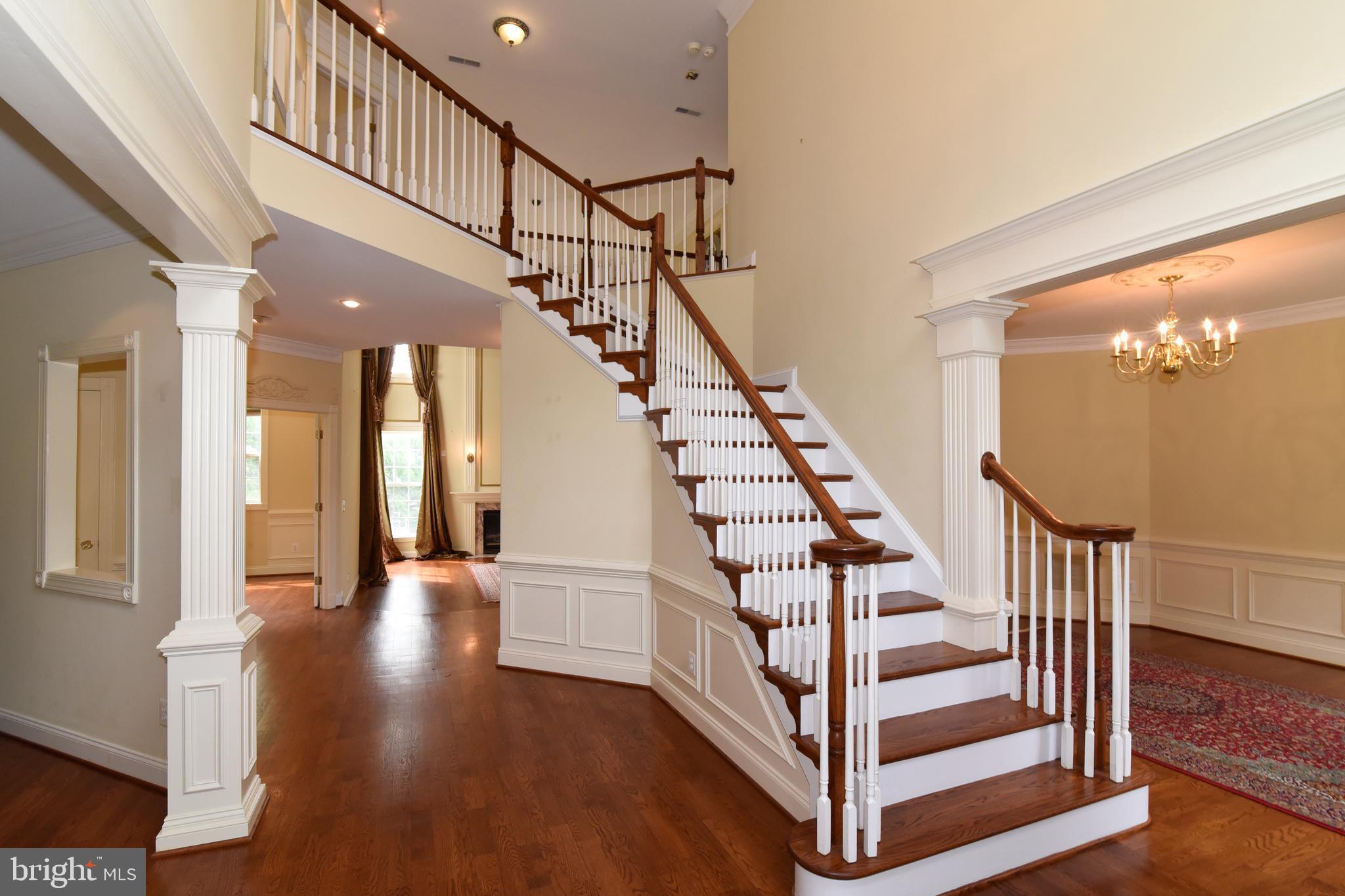 12019 Bennett Road Herndon, VA 20171 - Photo 4 of 53 Gallery Image 4