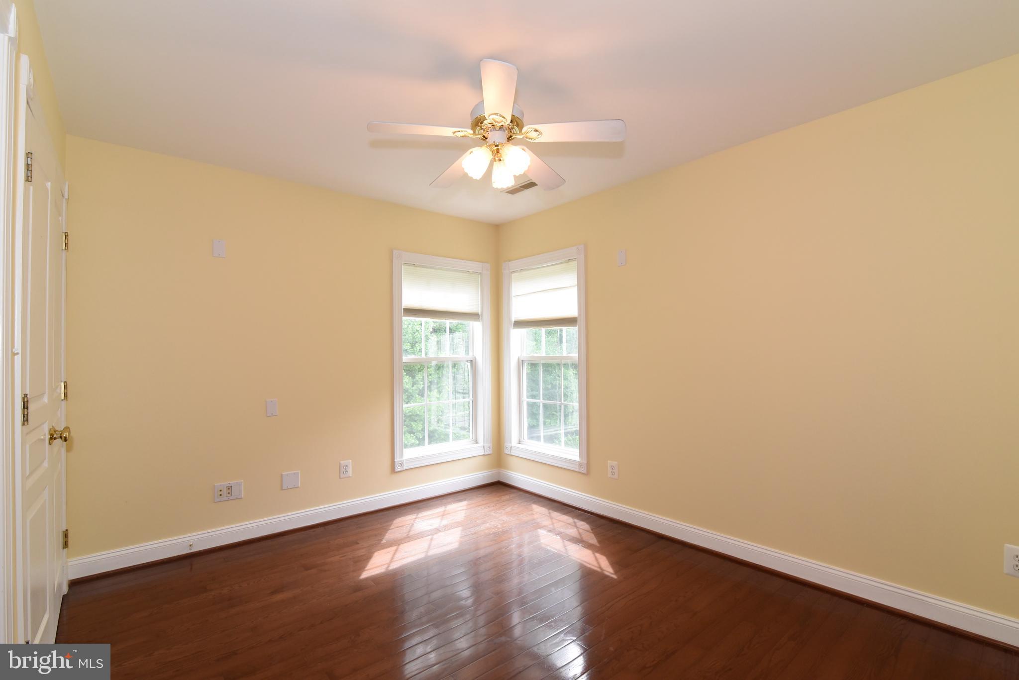 12019 Bennett Road Herndon, VA 20171 - Photo 33 of 53 Gallery Image 33
