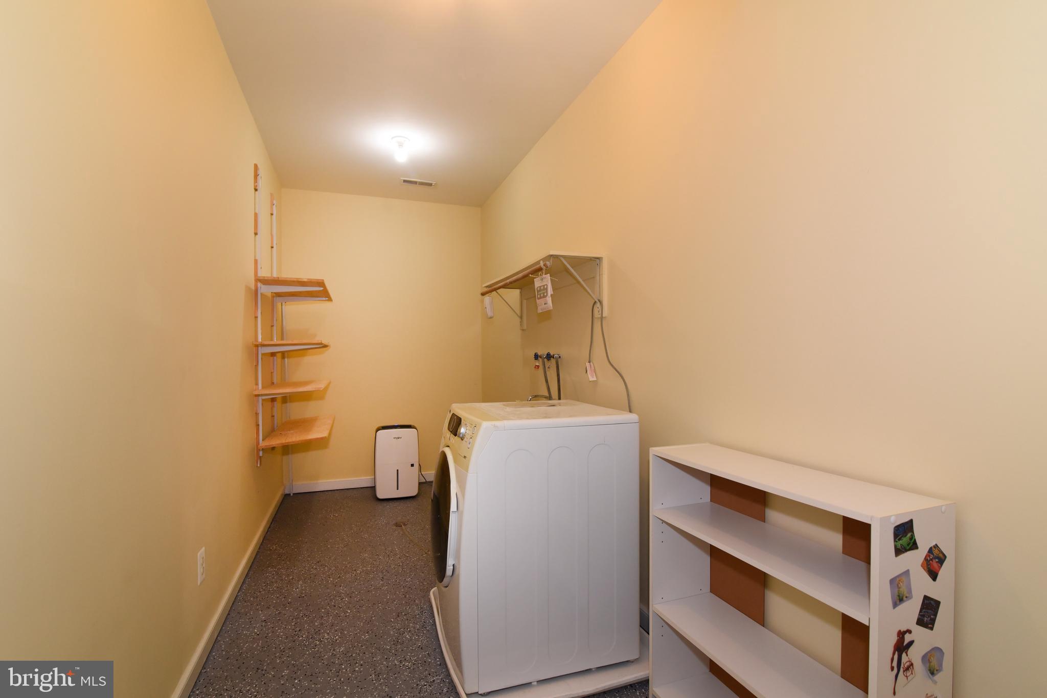 12019 Bennett Road Herndon, VA 20171 - Photo 44 of 53 Gallery Image 44