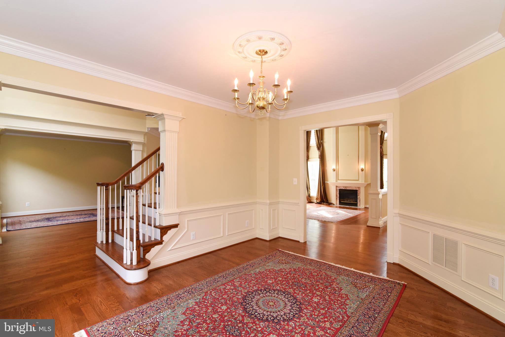 12019 Bennett Road Herndon, VA 20171 - Photo 6 of 53 Gallery Image 6