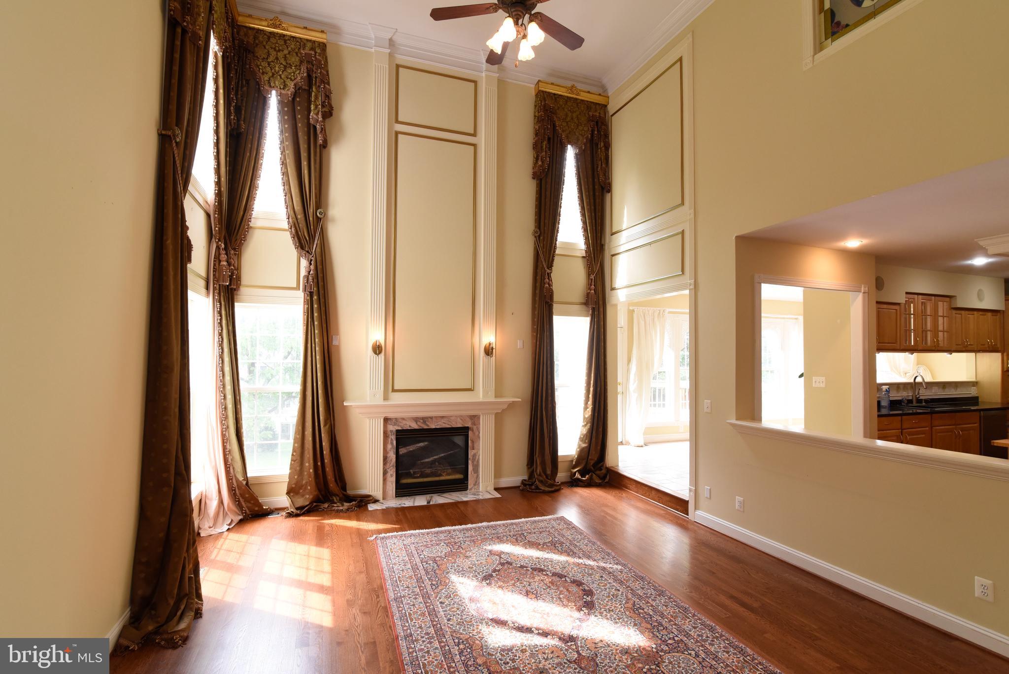 12019 Bennett Road Herndon, VA 20171 - Photo 8 of 53 Gallery Image 8
