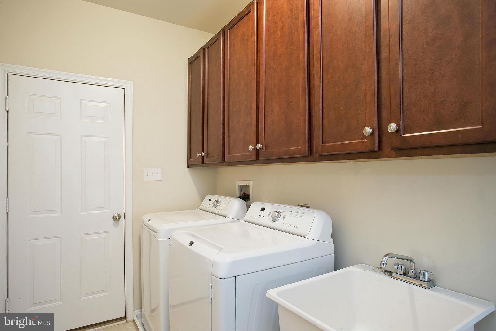 195 Rippling Waters Way Falling Waters, WV 25419 - Photo 14 of 30 UTILITY SINK, WASHER