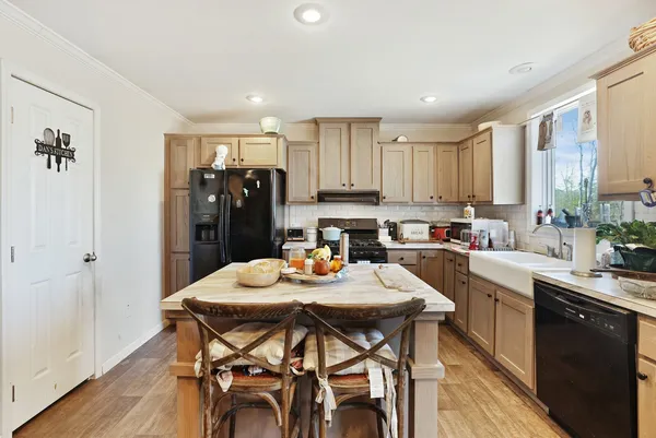 $279,000 | 30195 White Oak Road, Crawford, TN 38554