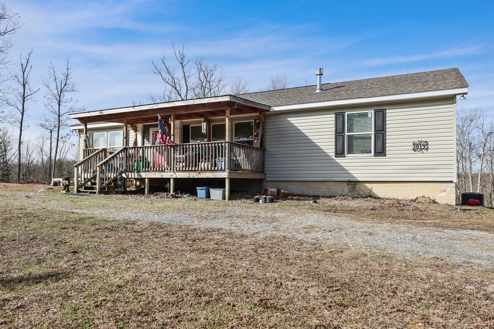 30195 White Oak Road Crawford, TN 38554 - Photo 4 of 54 a front view of a house with a yard