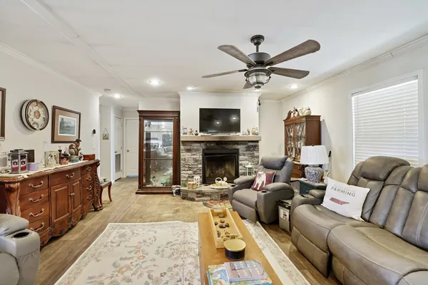 $279,000 | 30195 White Oak Road, Crawford, TN 38554